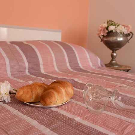 Mary'S Apartment - With Free Parking Zagreb Bagian luar foto
