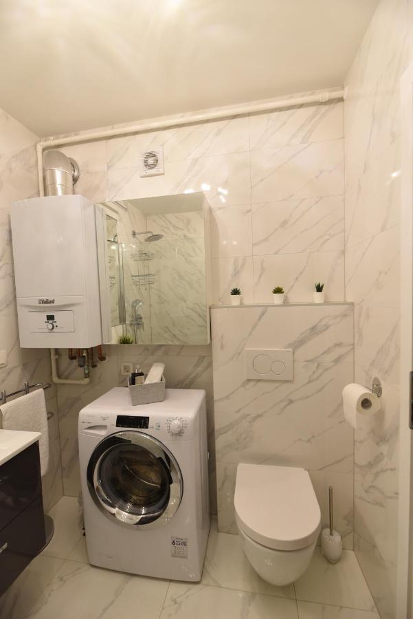 Mary'S Apartment - With Free Parking Zagreb Bagian luar foto
